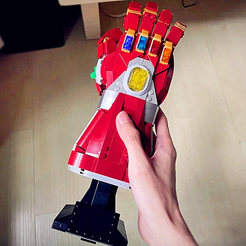 Blocos Vingadores Nano Manopla LED