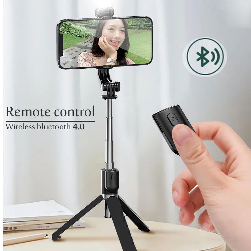 Bastão de Selfie com Tripé, Luz e Controle Bluetooth – Extensível até 103cm